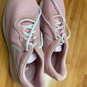 Women’s Nike Shoes Size 12